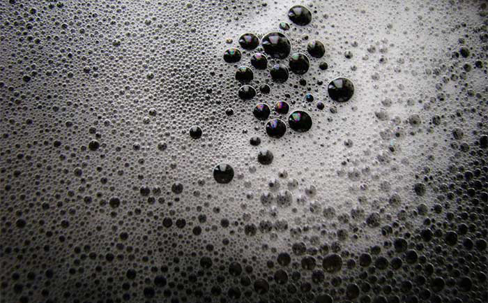 (圖:切削液泡沫現(xiàn)場(chǎng))